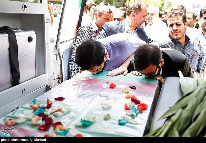 وداع با پیکر شهید مدافع حرم«مهدی حیدری»+تصاویر
