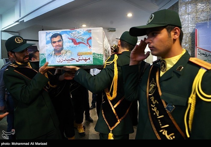 وداع با پیکر شهید مدافع حرم«مهدی حیدری»+تصاویر