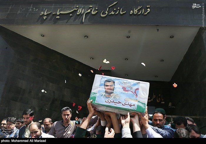 وداع با پیکر شهید مدافع حرم«مهدی حیدری»+تصاویر