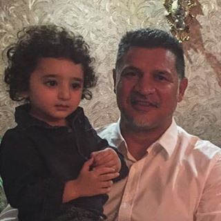 پسر بازیگر زن معروف در آغوش علی دایی+عکس