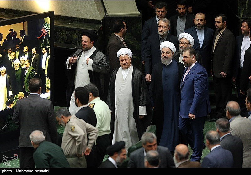 تصاویر/افتتاحیۀ دهمین دورۀ مجلس شورای اسلامی تصاویر/افتتاحیۀ دهمین دورۀ مجلس شورای اسلامی