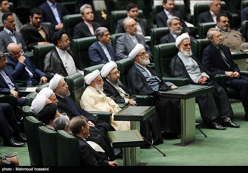تصاویر/افتتاحیۀ دهمین دورۀ مجلس شورای اسلامی تصاویر/افتتاحیۀ دهمین دورۀ مجلس شورای اسلامی
