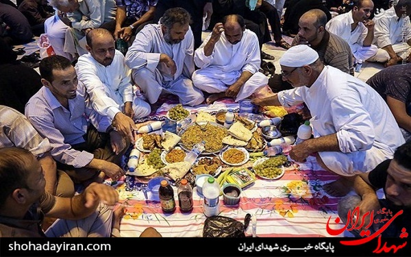 عکس/ سفره‌های افطار شهر کربلا