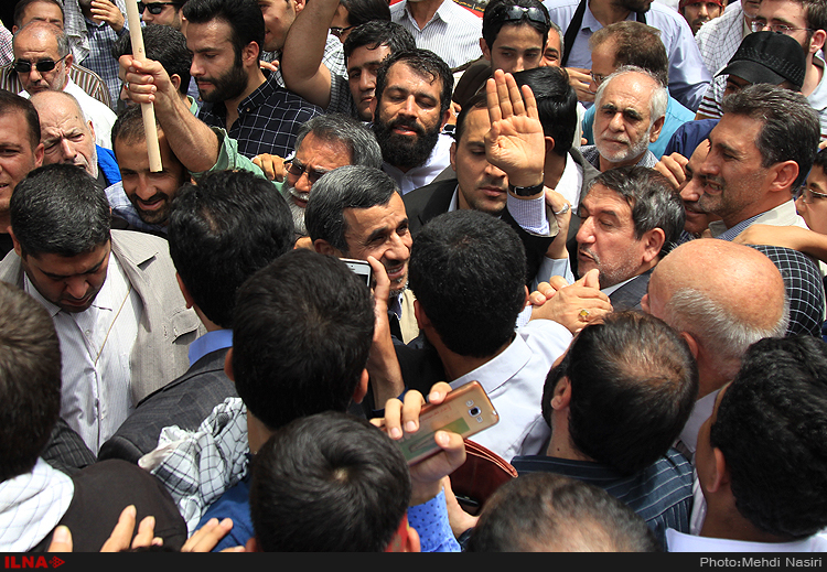 استقبال از احمدی‌نژاد در راهپیمایی روز قدس +تصاویر