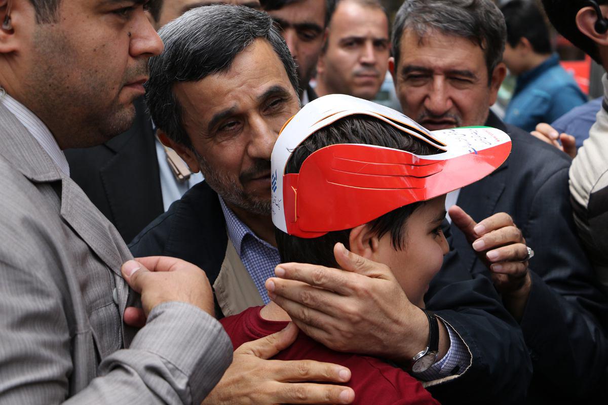 استقبال از احمدی‌نژاد در راهپیمایی روز قدس +تصاویر