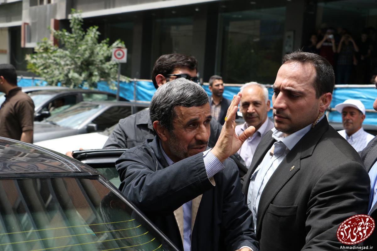 استقبال از احمدی‌نژاد در راهپیمایی روز قدس +تصاویر
