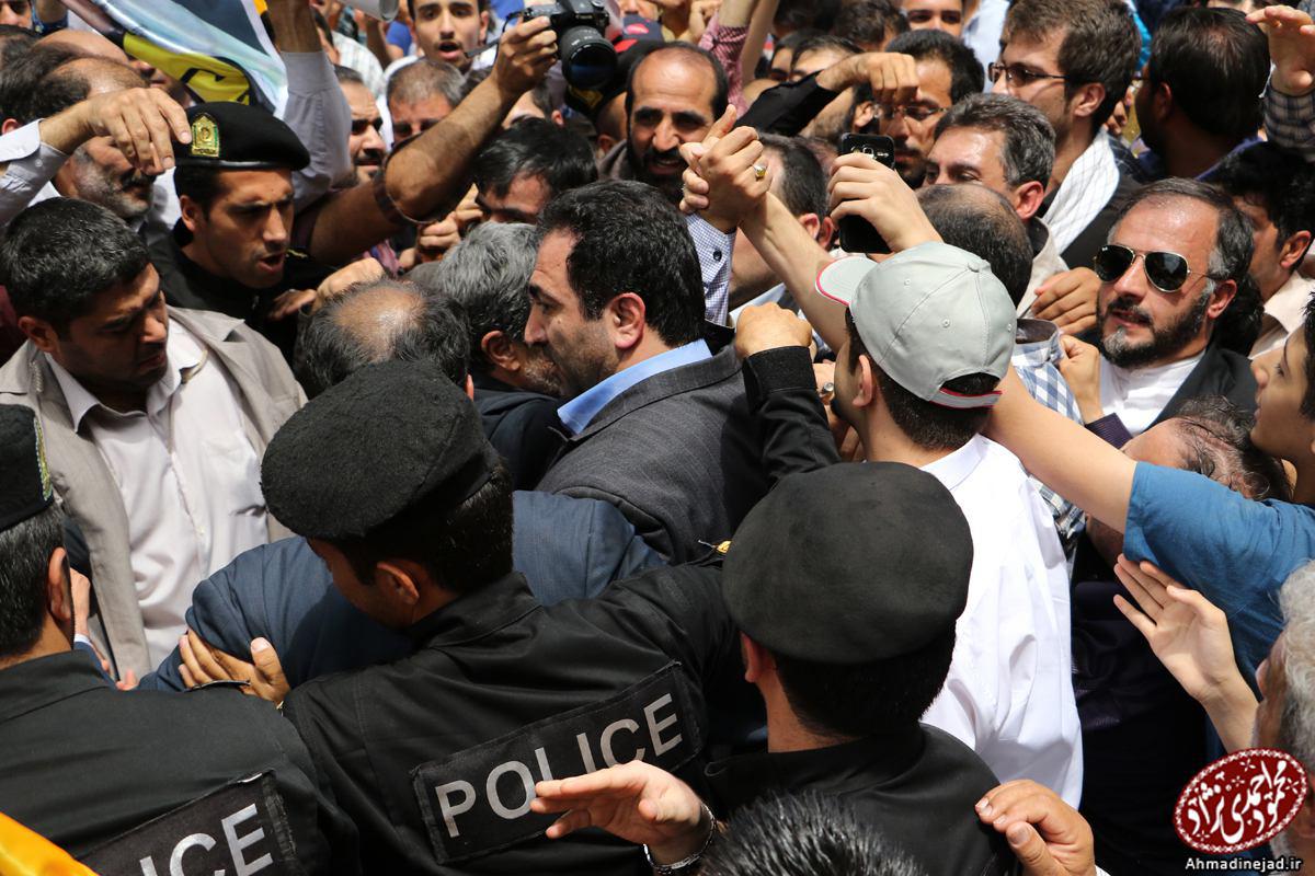 استقبال از احمدی‌نژاد در راهپیمایی روز قدس +تصاویر