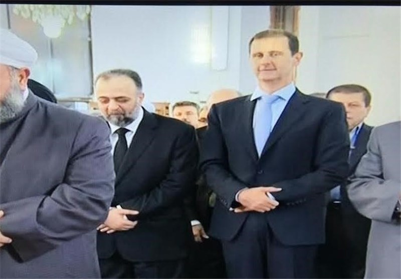 بشار اسد در نماز عید فطر شهر حمص + عکس