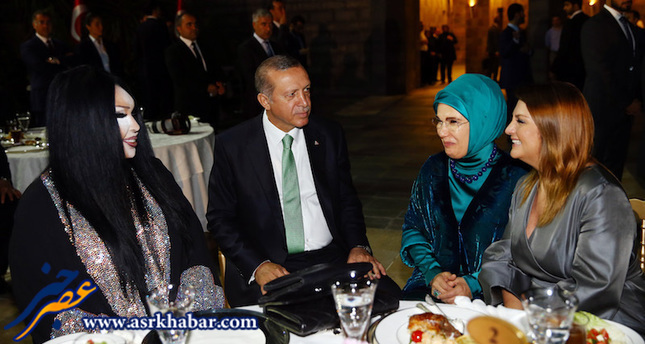 افطاری اردوغان با خواننده دوجنسیتی+عکس افطاری اردوغان با خواننده دوجنسیتی+عکس