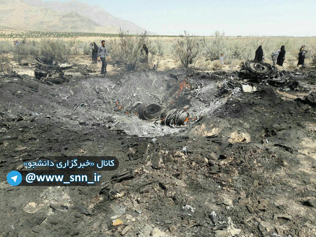 جنگنده سوخو در حوالی شیراز سقوط کرد +عکس جنگنده سوخو در حوالی شیراز سقوط کرد +عکس