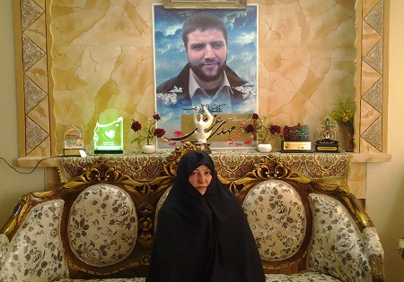 مدافع حرمی که مادرش را سردار خطاب میکرد+تصاویر مدافع حرمی که مادرش را سردار خطاب میکرد+تصاویر