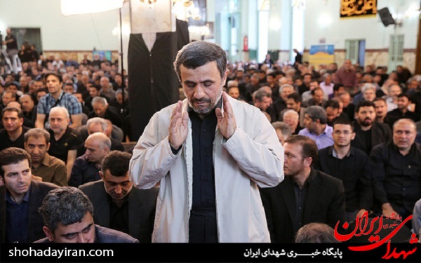 عکس/ احمدی نژاد در مسجد جامع نارمک