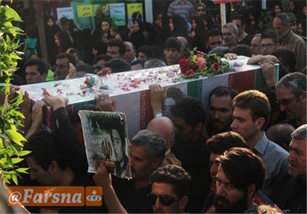 پیکر شهید سید ناصر ناصری تشییع شد پیکر شهید سید ناصر ناصری تشییع شد
