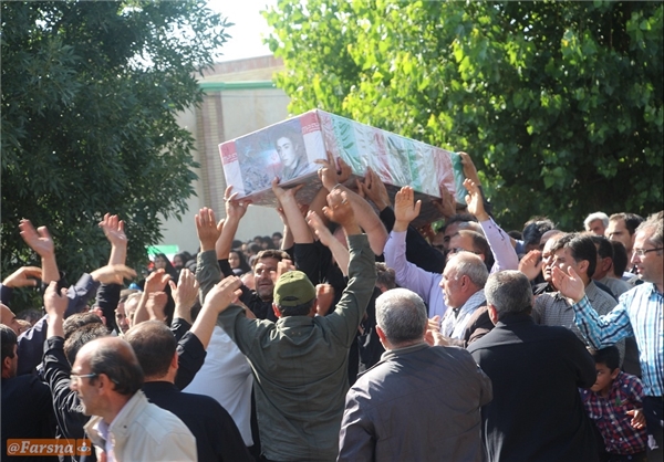 پیکر شهید سید ناصر ناصری تشییع شد پیکر شهید سید ناصر ناصری تشییع شد