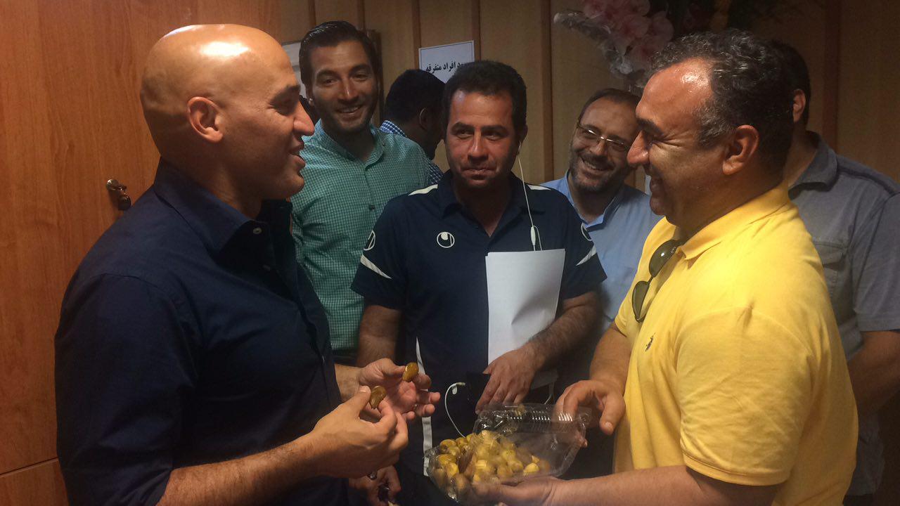سوغاتی دست نشان برای سوغاتی دست نشان برای