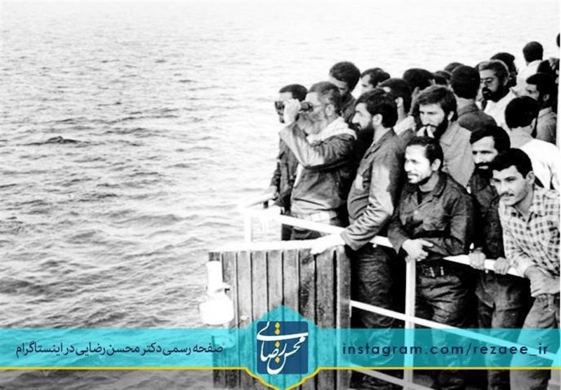 حضور مقتدرانه رهبر انقلاب در رزمایش +عکس حضور مقتدرانه رهبر انقلاب در رزمایش +عکس