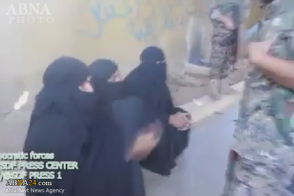 خروج ناکام داعش با لباس زنانه از منبج + عکس خروج ناکام داعش با لباس زنانه از منبج + عکس