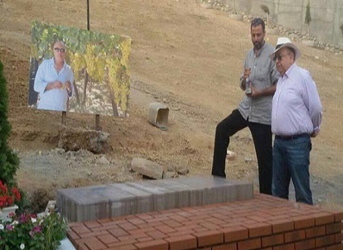 از سنگ قبر کیارستمی تا سنگ مزار شهدا + عکس