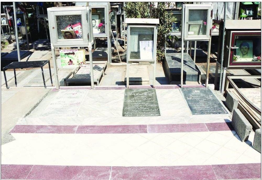 از سنگ قبر کیارستمی تا سنگ مزار شهدا + عکس