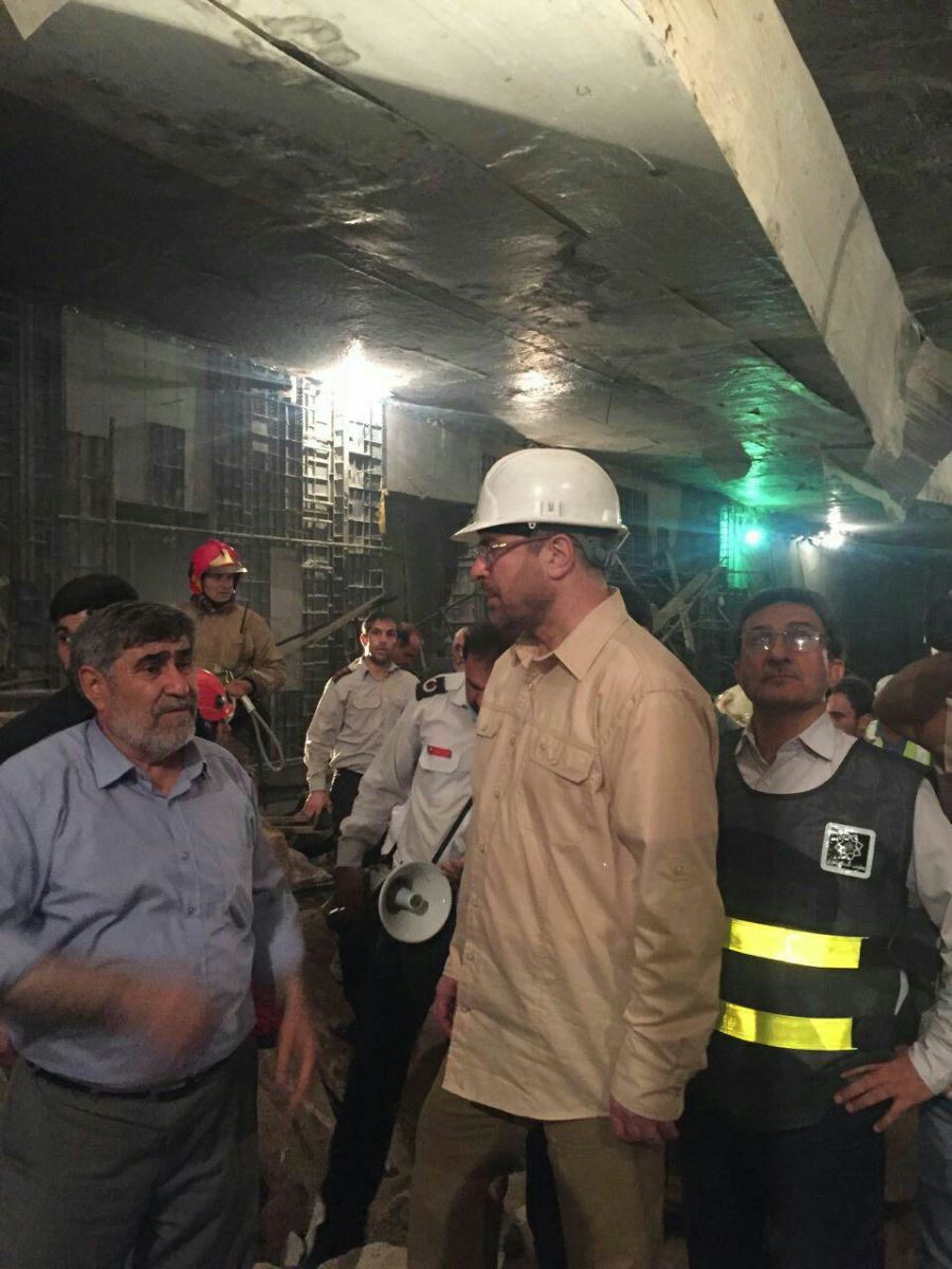 حضور قالیباف در محل حادثه ریزش تونل+عکس