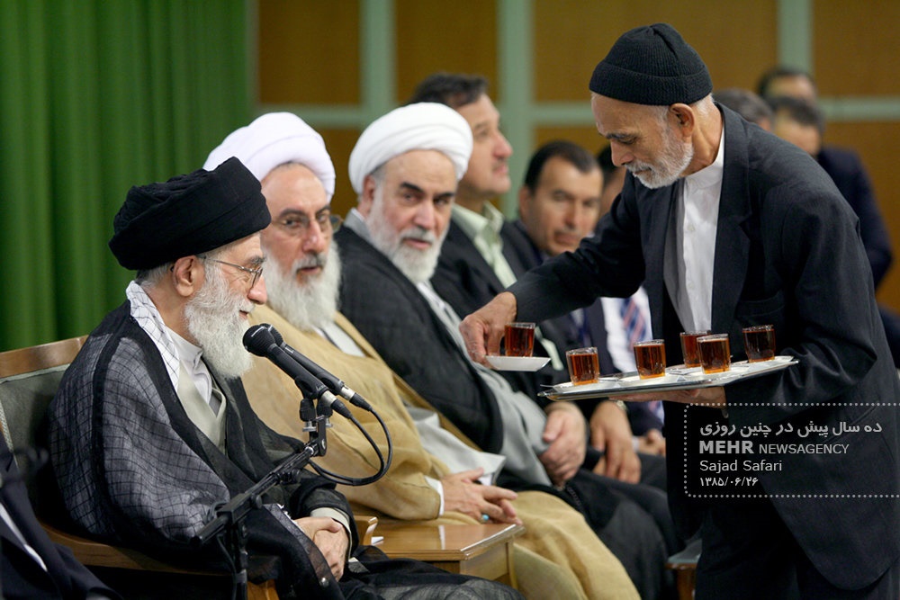 یک استکان چای برای 