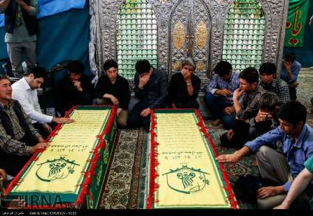 در تشییع 2 تن از مدافعان حرم چه گذشت؟+عکس در تشییع 2 تن از مدافعان حرم چه گذشت؟+عکس