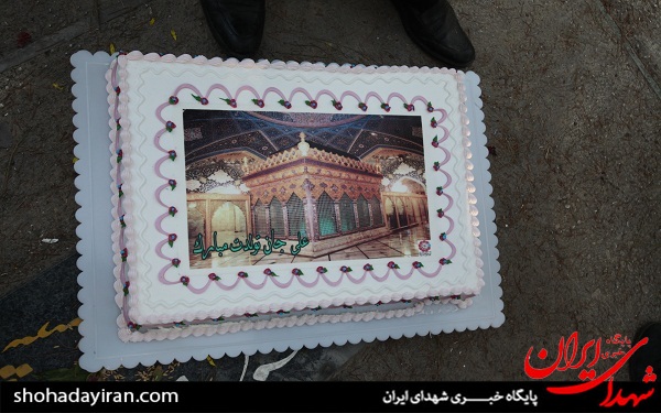 عکس/ جشن تولد شهید مدافع حرم در گلزار شهدا