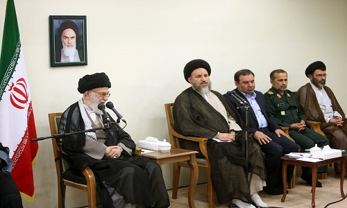 امروز نگاهبانی از راه شهدا یک وظیفه است امروز نگاهبانی از راه شهدا یک وظیفه است
