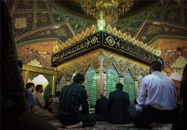 دختر 3 ساله حسین(ع) میزبان دختر 3 ساله حسین(ع) میزبان
