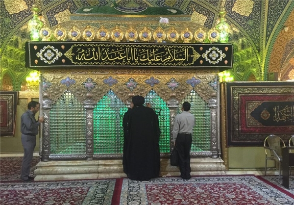 دختر 3 ساله حسین(ع) میزبان دختر 3 ساله حسین(ع) میزبان