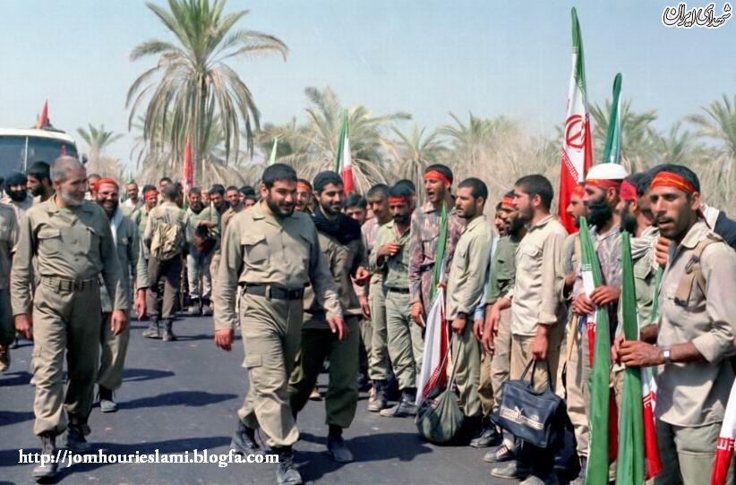 حاج قاسم و علی شمخانی در حال سان +عکس