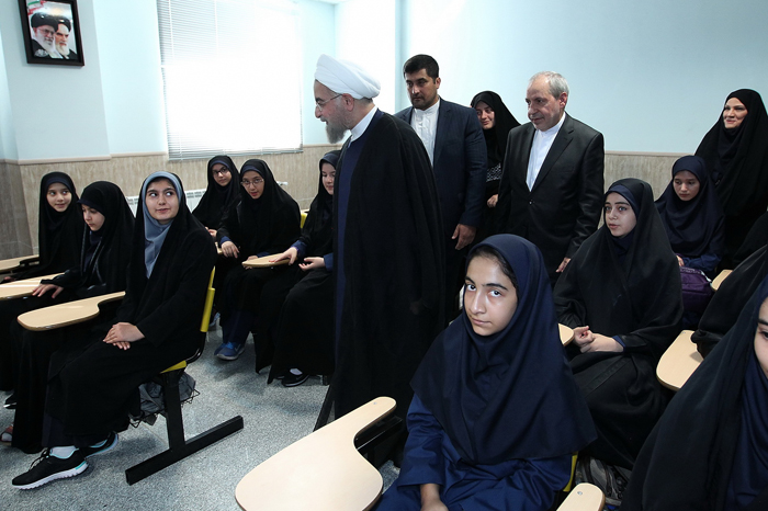 حسن روحانی در مراسم بازگشایی مدارس+عکس حسن روحانی در مراسم بازگشایی مدارس+عکس