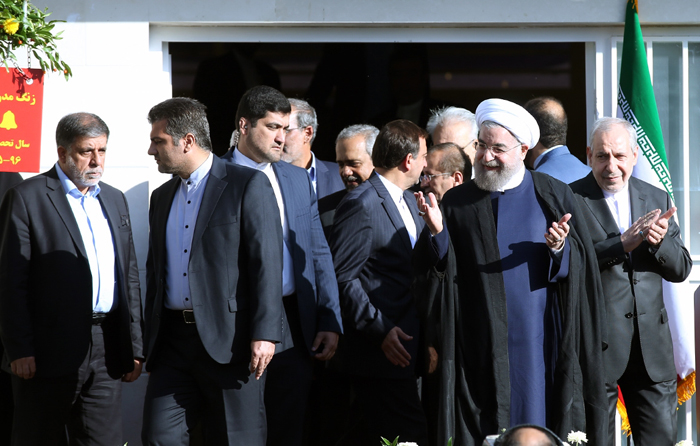 حسن روحانی در مراسم بازگشایی مدارس+عکس حسن روحانی در مراسم بازگشایی مدارس+عکس