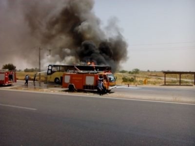 آتش گرفتن اتوبوس درونشهری در اتوبان آزادگان آتش گرفتن اتوبوس درونشهری در اتوبان آزادگان