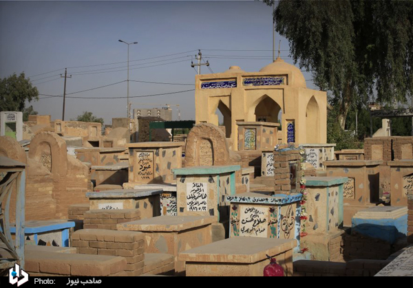 نمایی از قبرستان پر رمز و راز 