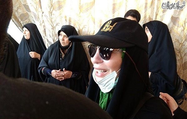 عکس/ افسانه بایگان در راهپیمایی اربعین