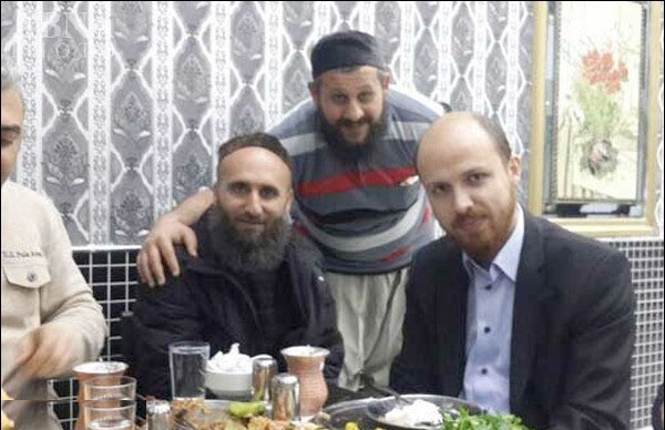 درگیری مسلحانه در جاده استقلال استانبول + عکس درگیری مسلحانه در جاده استقلال استانبول + عکس