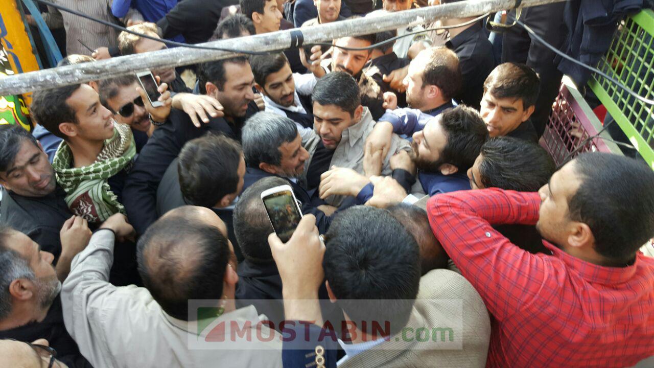 استقبال عزاداران خوزستانی از احمدی نژاد+عکس