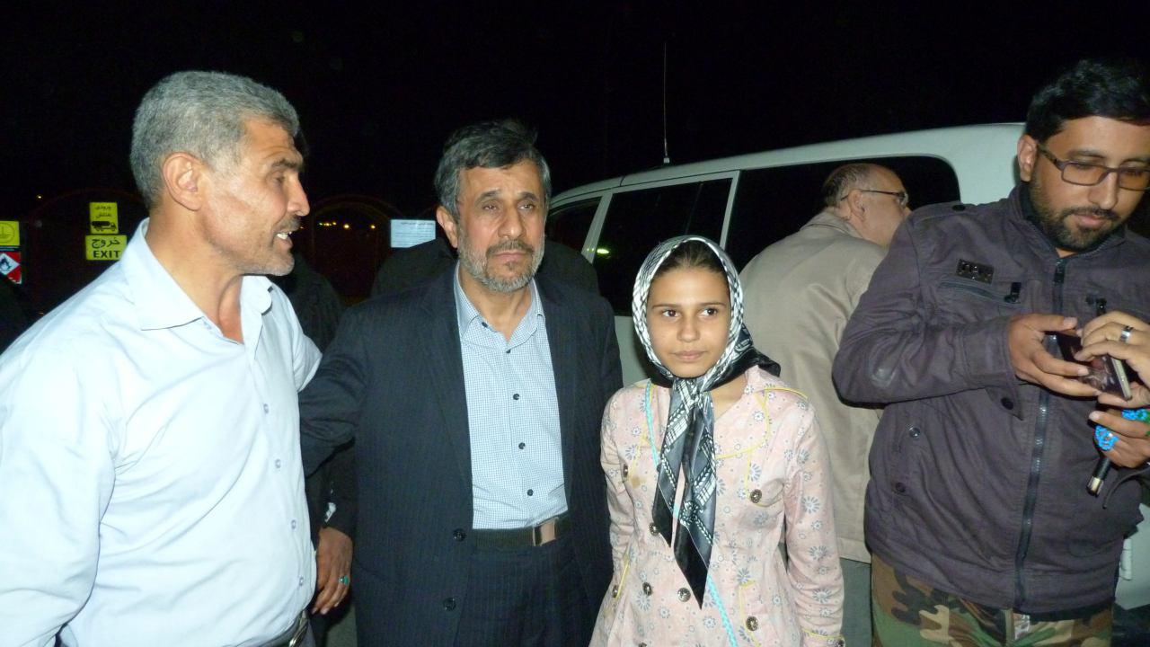 استقبال عزاداران خوزستانی از احمدی نژاد+عکس