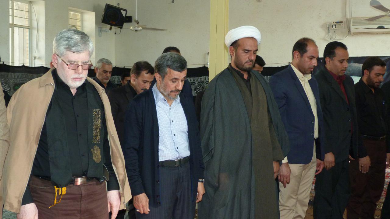 استقبال عزاداران خوزستانی از احمدی نژاد+عکس