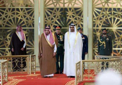 اعطای عالیترین نشان امارات به ملک سلمان اعطای عالیترین نشان امارات به ملک سلمان