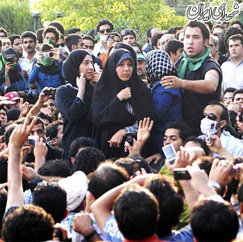 نفوذیها همان کسانی بودند که شما را در فتنه... نفوذیها همان کسانی بودند که شما را در فتنه...