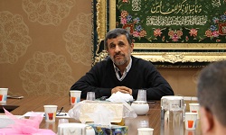 دانشجویان کشمیری با احمدی نژاد دیدار کردند دانشجویان کشمیری با احمدی نژاد دیدار کردند