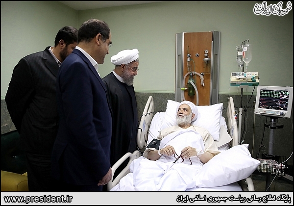 روحانی از حجتالاسلام قرائتی عیادت کرد+عکس روحانی از حجتالاسلام قرائتی عیادت کرد+عکس