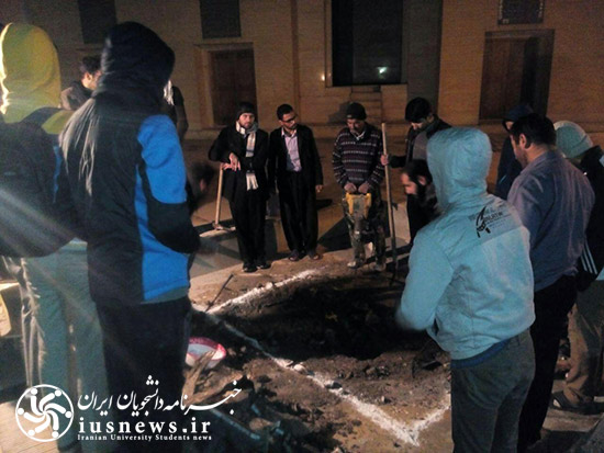 آماده شدن قبر شهید گمنام کوی دانشگاه+عکس