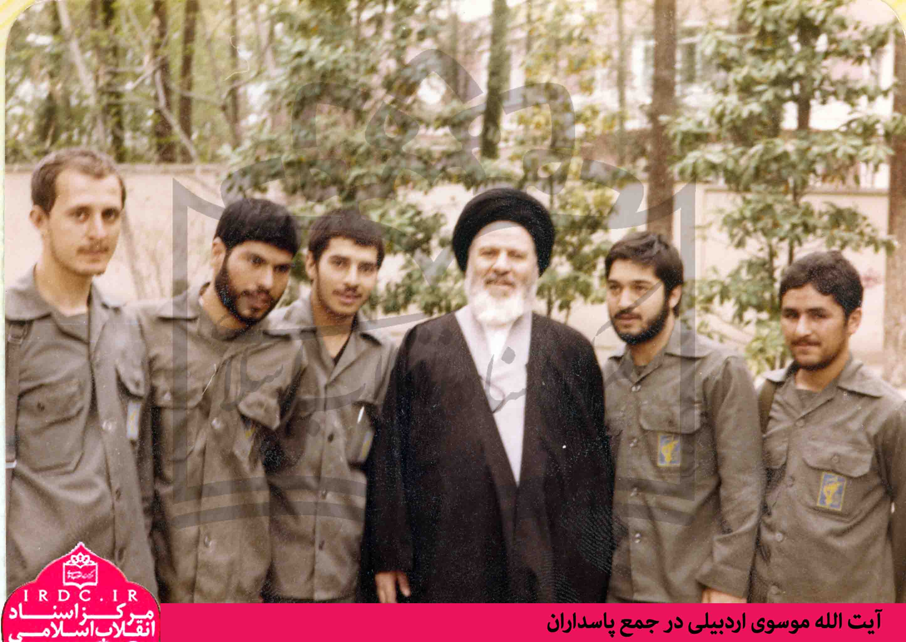 تصاویر منتشر نشده از آیت الله موسوی اردبیلی