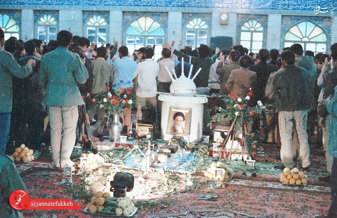 عکس/ مین وسط مجلس عزا