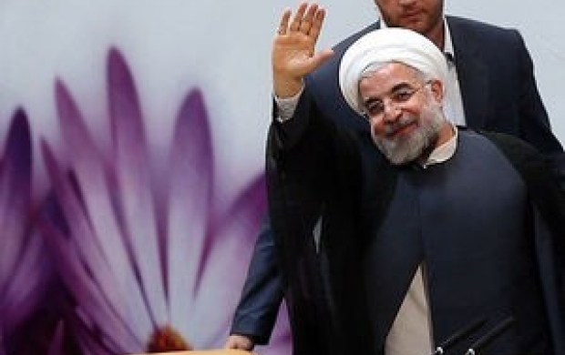 روحانی به جای صرفهجویی بازهم پیامک داد