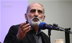 کمک ترامپ به کمک ترامپ به