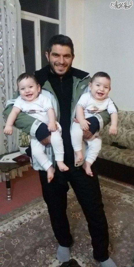 حسرت دوقلوهای شهید مدافع حرم در روز پدر+عکس حسرت دوقلوهای شهید مدافع حرم در روز پدر+عکس